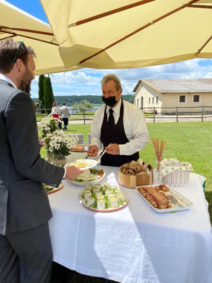 Agriturismo Potrero Grande Sul Lago Di Martignano Con Spiaggia Campagnano Di Roma Exteriör bild