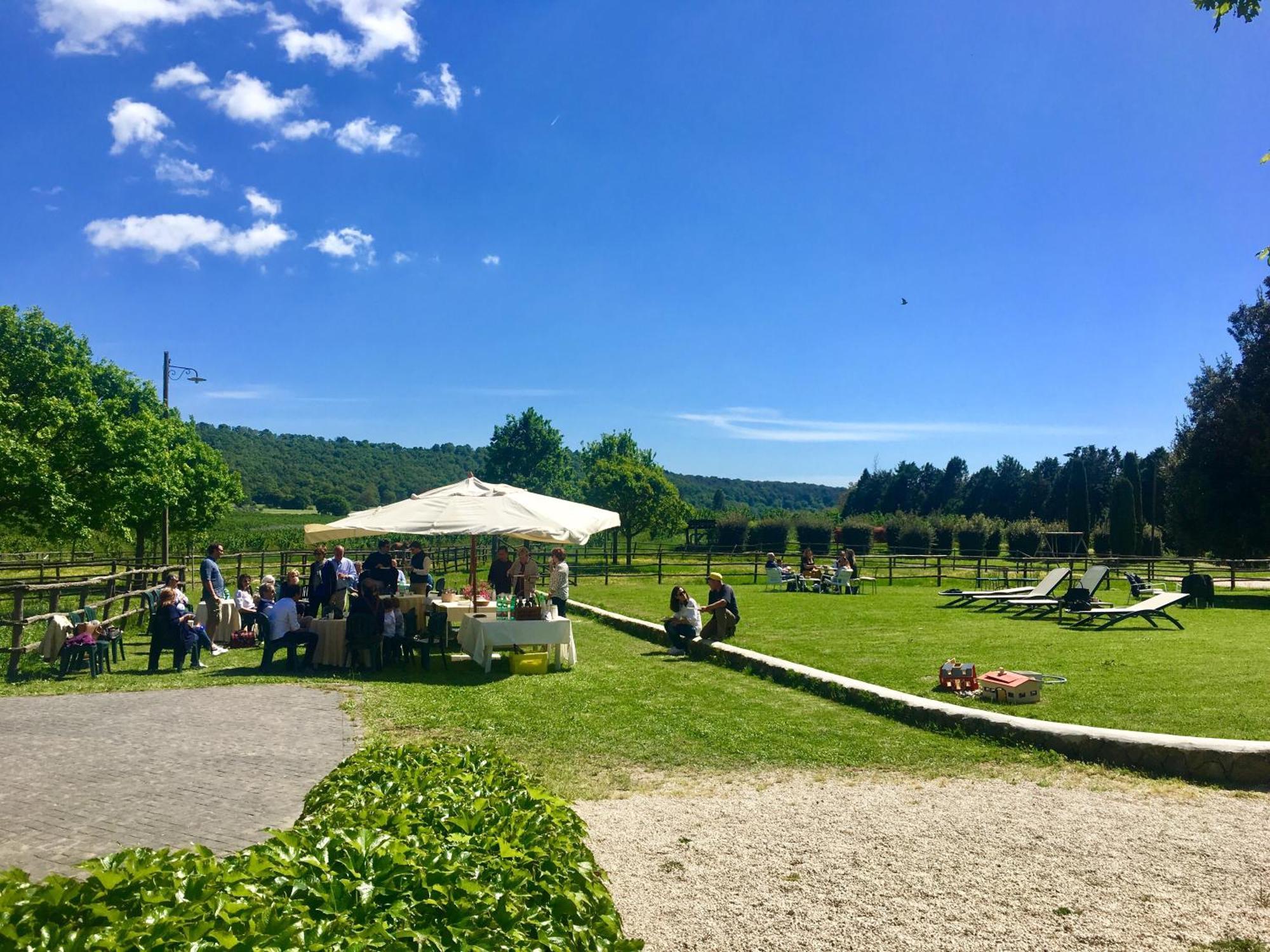 Agriturismo Potrero Grande Sul Lago Di Martignano Con Spiaggia Campagnano Di Roma Exteriör bild